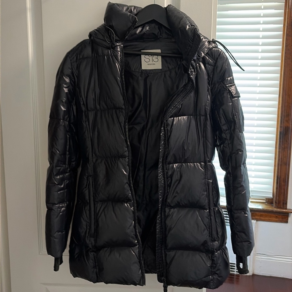 S13 women’s hooded puffer coat